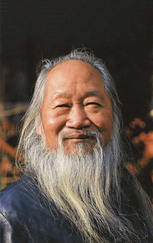 徐培晨老师的照片，单击鼠标查看大图！